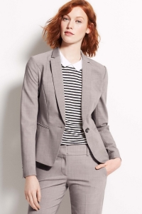 女西服 