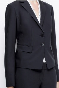 女西服